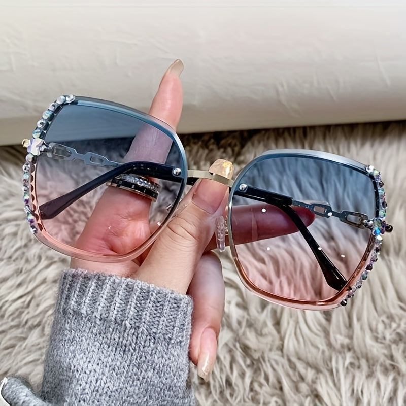 Óculos de Sol Feminino Sem Aro Strass | Armação Metálica e Degradê